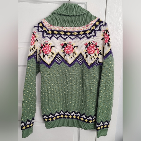 Woman Sweater - Picture 2 of 2